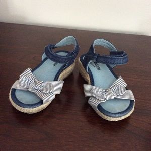 Girls Oshkosh B’gosh sandals